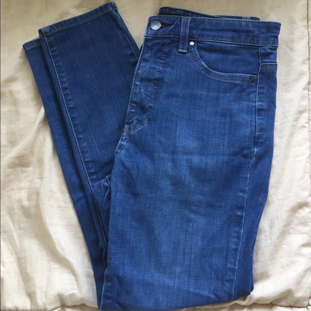 UNIQLO High Rise Skinny Jeans